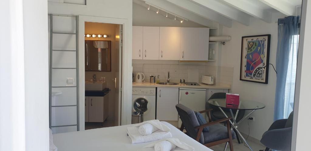 Estudio Banos Del Carmen Apartment Malaga Luaran gambar